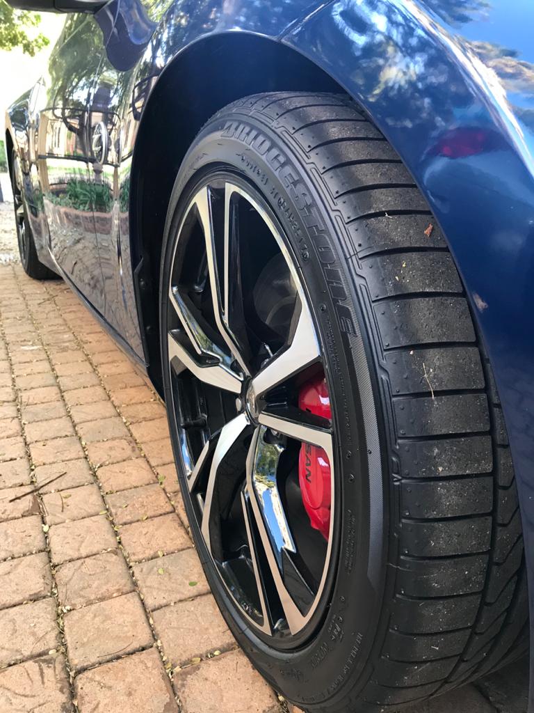 2018 Nissan 370Z Coupe - Image 11
