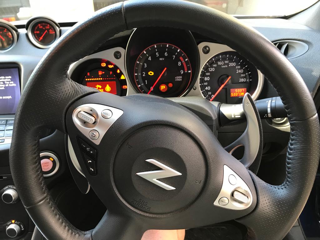2018 Nissan 370Z Coupe - Image 5