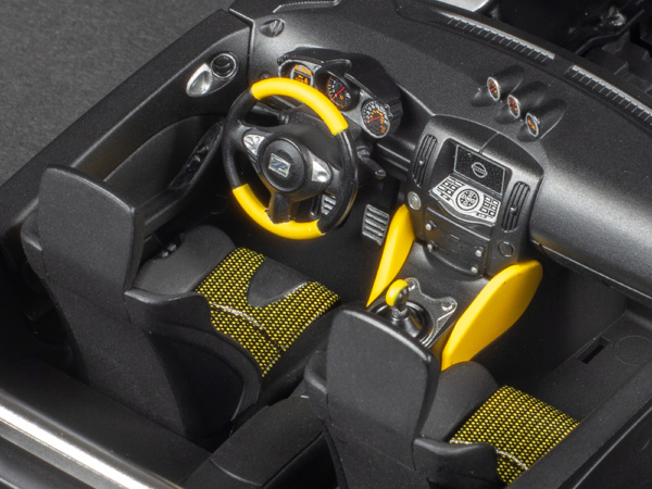 Nissan 370Z Heritage Edition - Image 4
